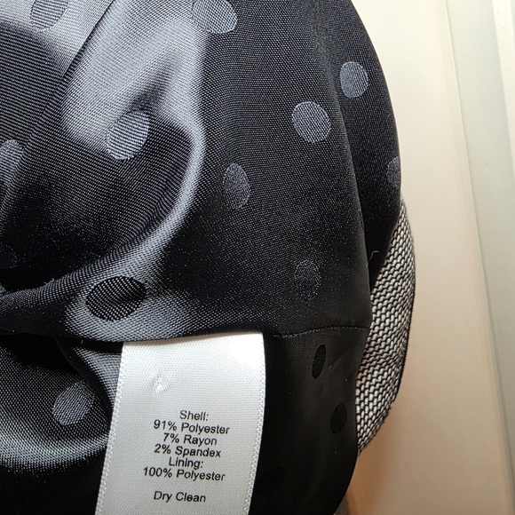 Talbots Westport Textured Two-Button Blazer Sz 6 - Picture 9 of 9